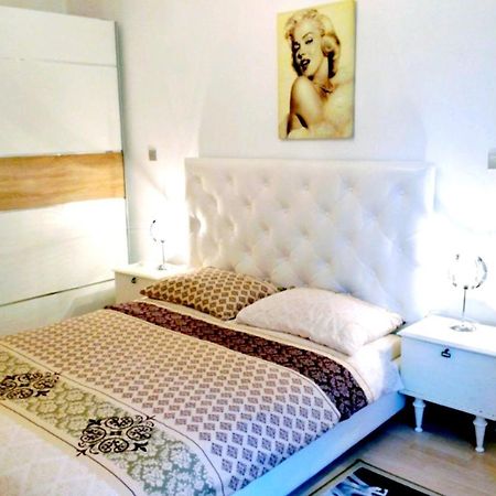 Apartment Ory Near The City Center With Free Parking Pula Ngoại thất bức ảnh