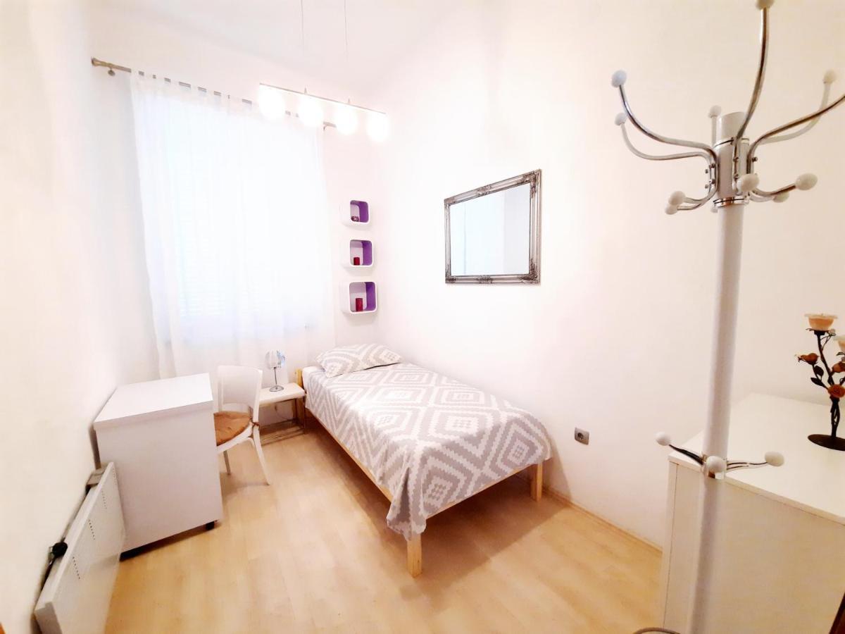 Apartment Ory Near The City Center With Free Parking Pula Ngoại thất bức ảnh